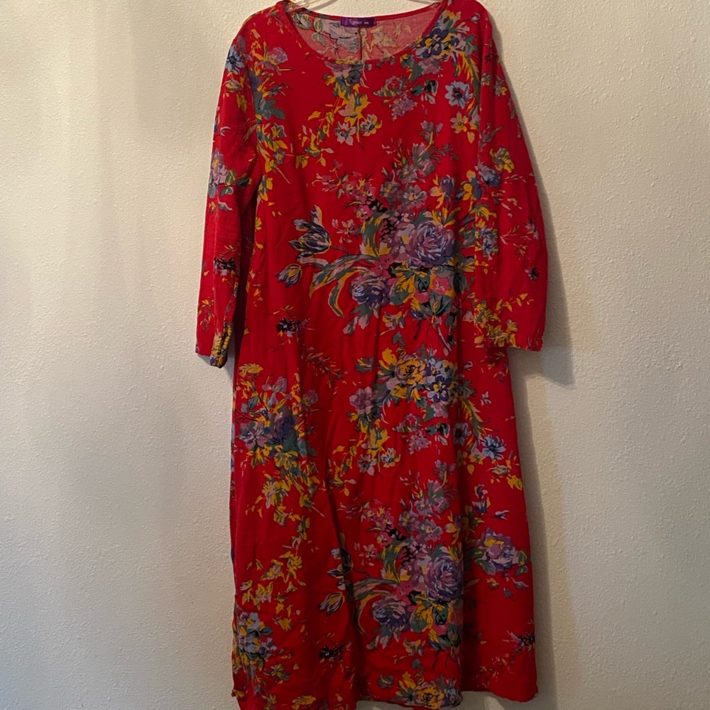 Dress - Picture 2 of 3